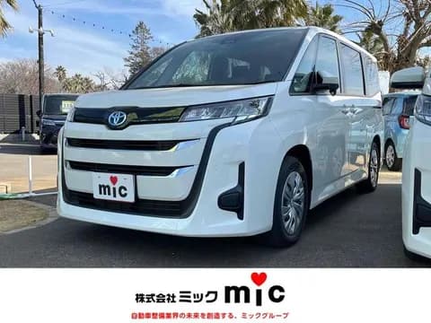 Toyota NOAH 2025 купить в Москве